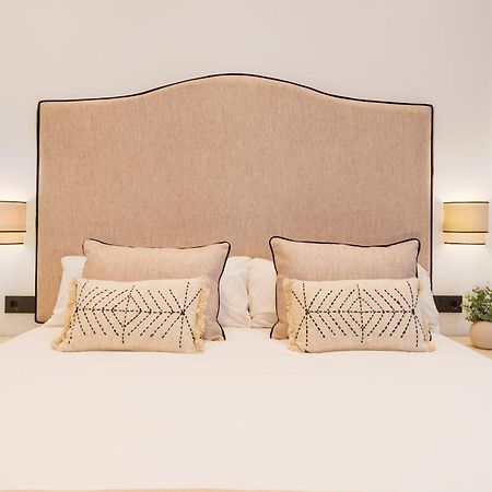 New Design Apartment - Private Patio - Gallos 2 เซบีญา ภายนอก รูปภาพ